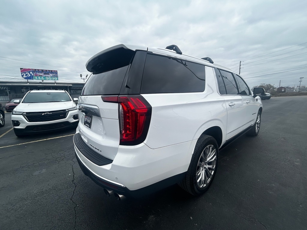 GMC Yukon XL Denali 4WD 2022