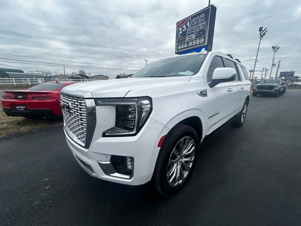 GMC Yukon XL Denali 4WD 2022