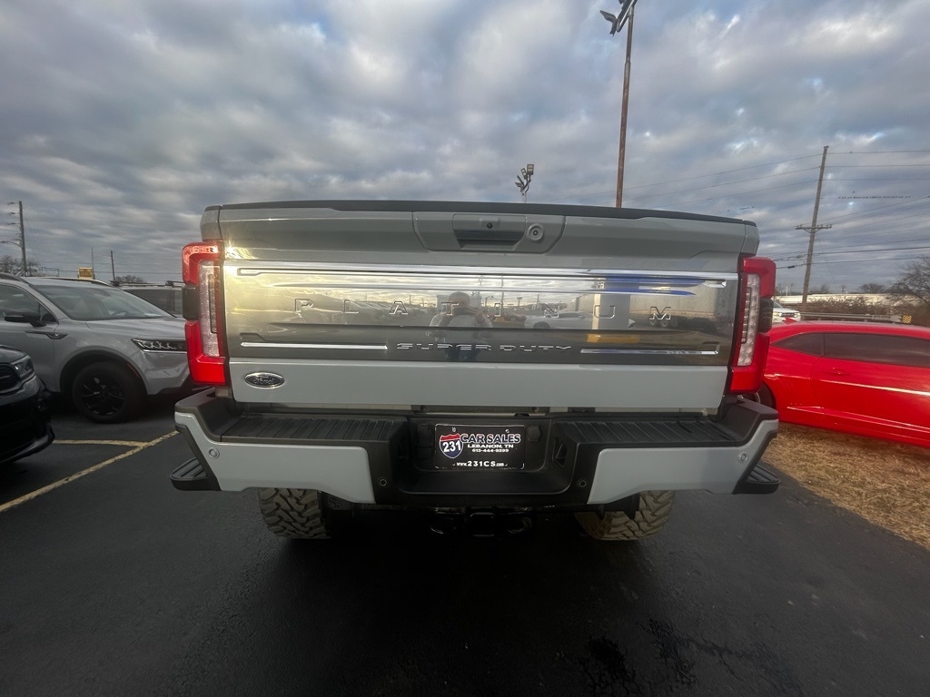 Ford F-250 SD Platinum Crew Cab 4WD 2024