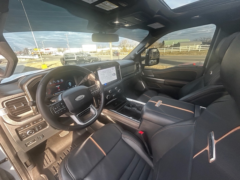 Ford F-250 SD Platinum Crew Cab 4WD 2024