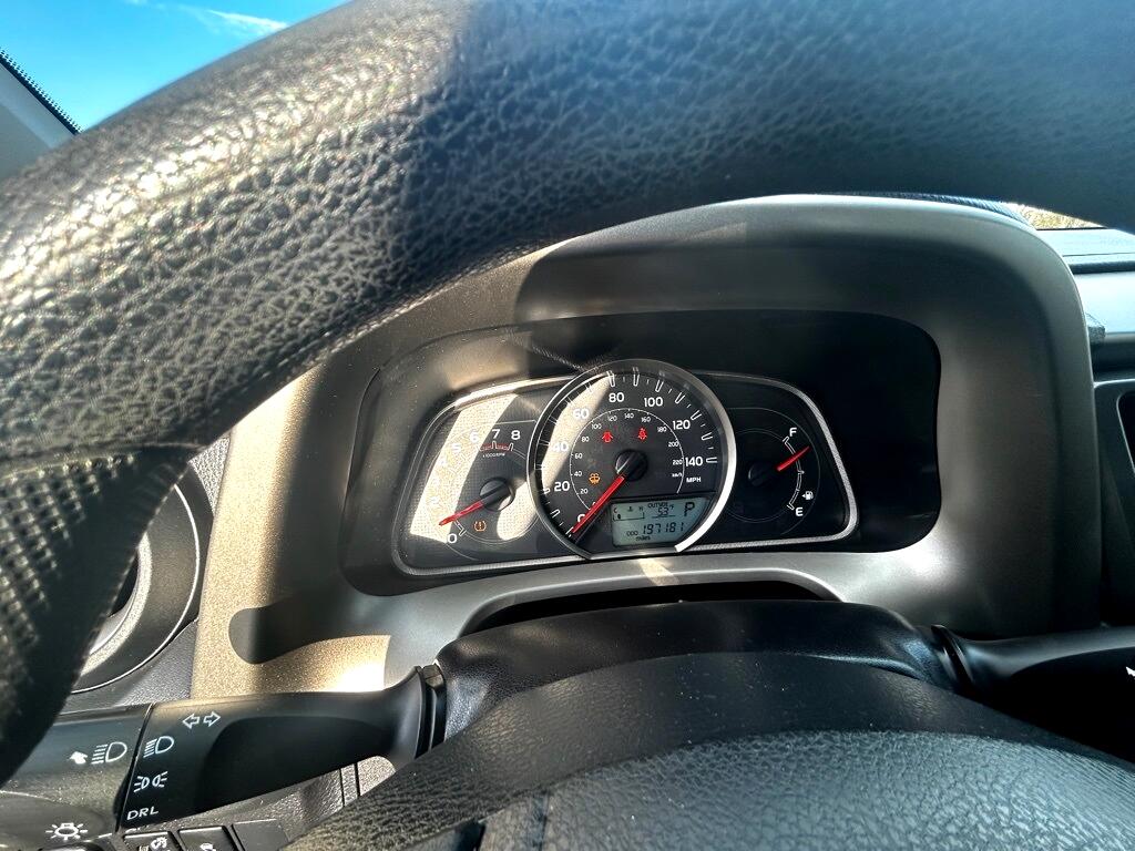 Toyota RAV4 LE FWD 2015