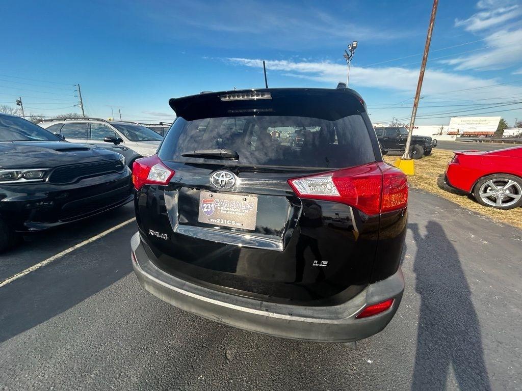 Toyota RAV4 LE FWD 2015