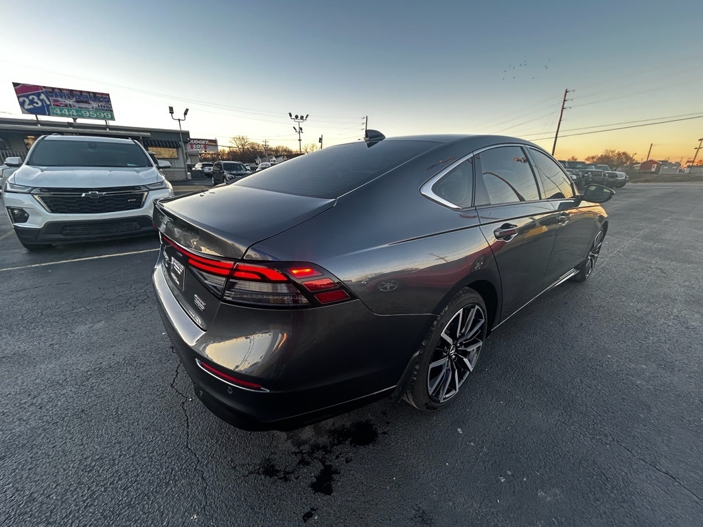 Honda Accord Touring Hybrid 2025