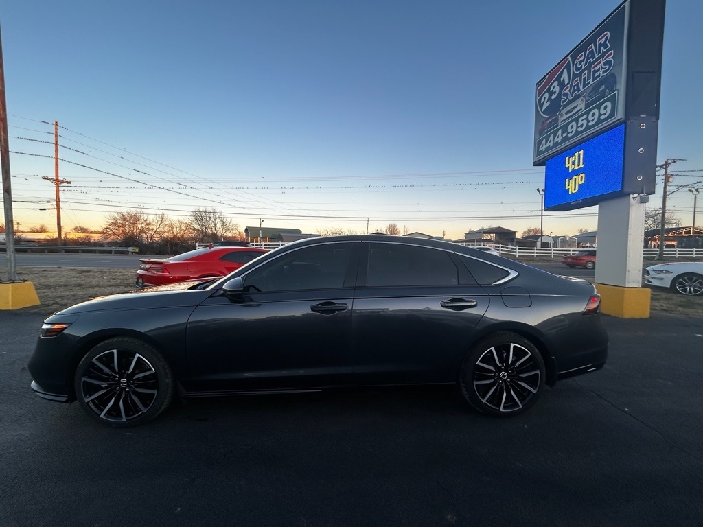 Honda Accord Touring Hybrid 2025