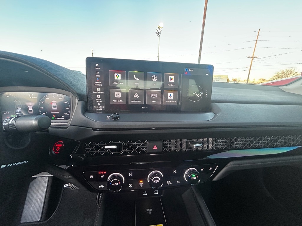 Honda Accord Touring Hybrid 2025