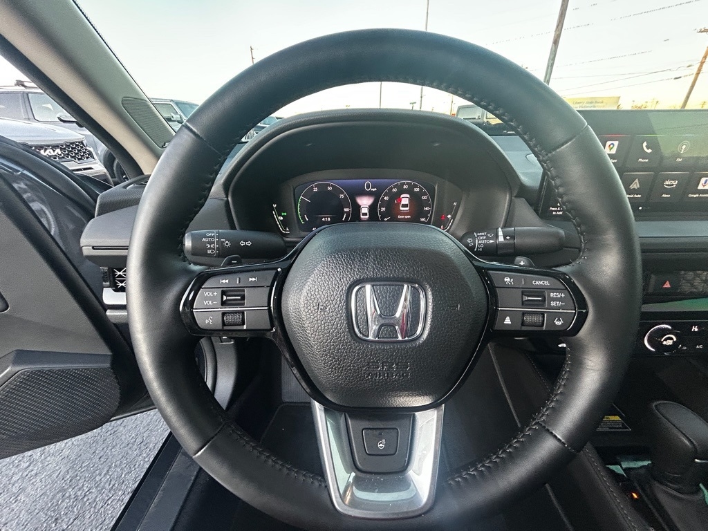 Honda Accord Touring Hybrid 2025