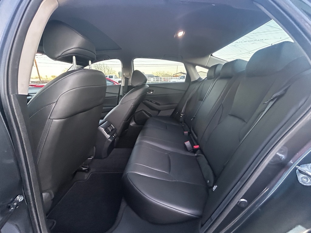 Honda Accord Touring Hybrid 2025