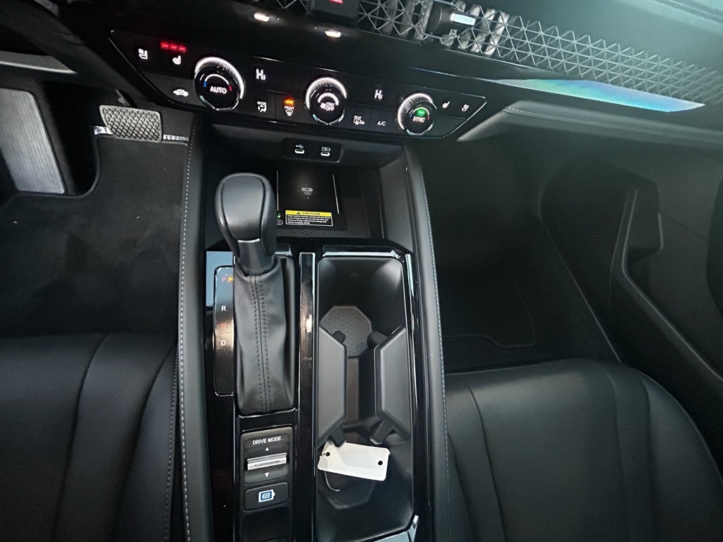 Honda Accord Touring Hybrid 2025