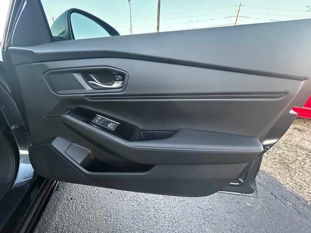 Honda Accord Touring Hybrid 2025