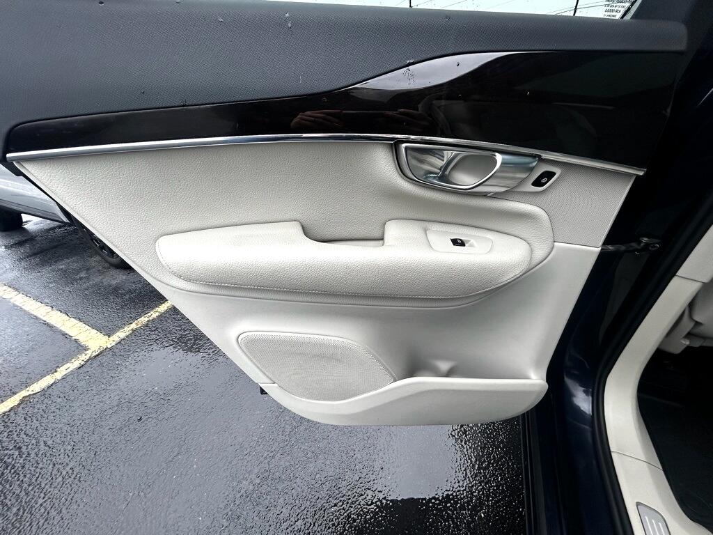 Volvo XC90 T6 Momentum AWD 2017