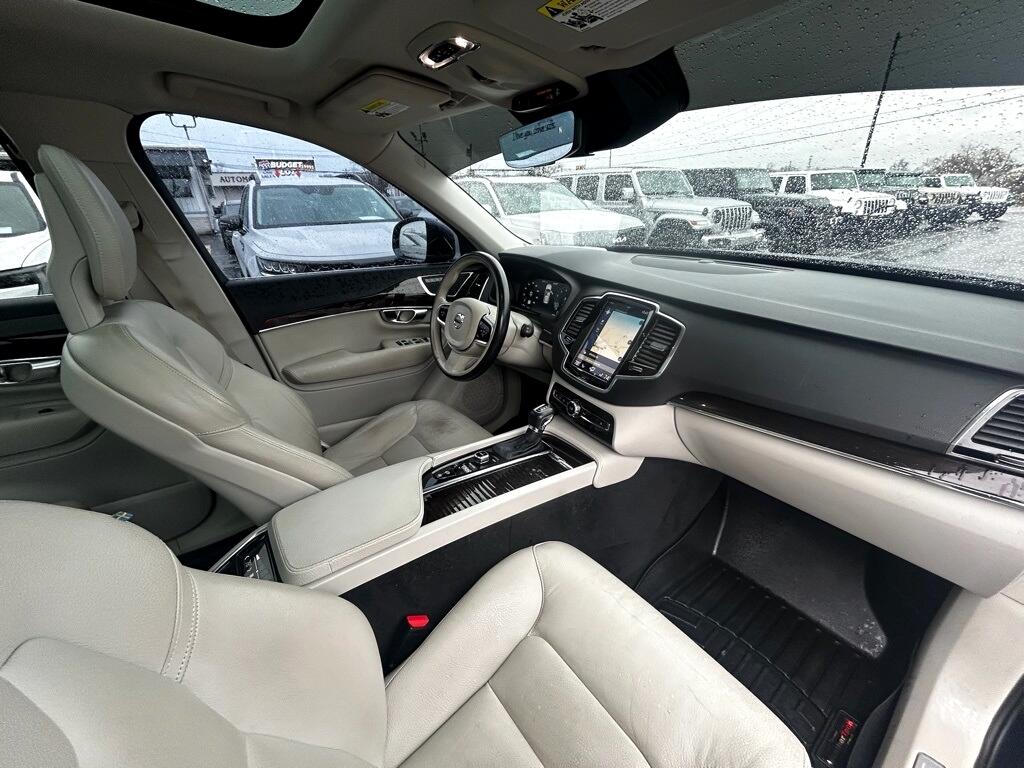 Volvo XC90 T6 Momentum AWD 2017
