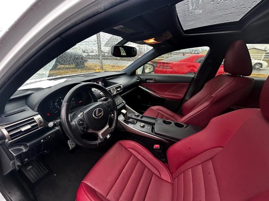 Lexus IS 200t 2016