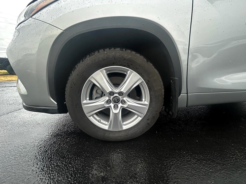 Toyota Highlander Limited AWD 2024