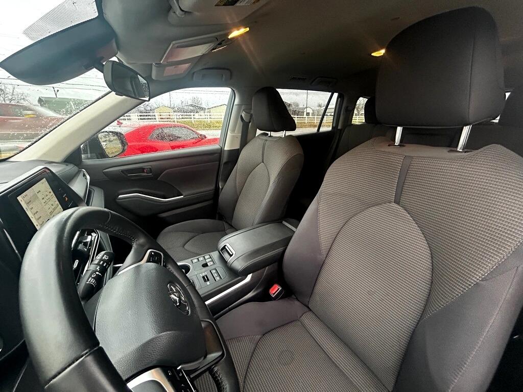 Toyota Highlander Limited AWD 2024