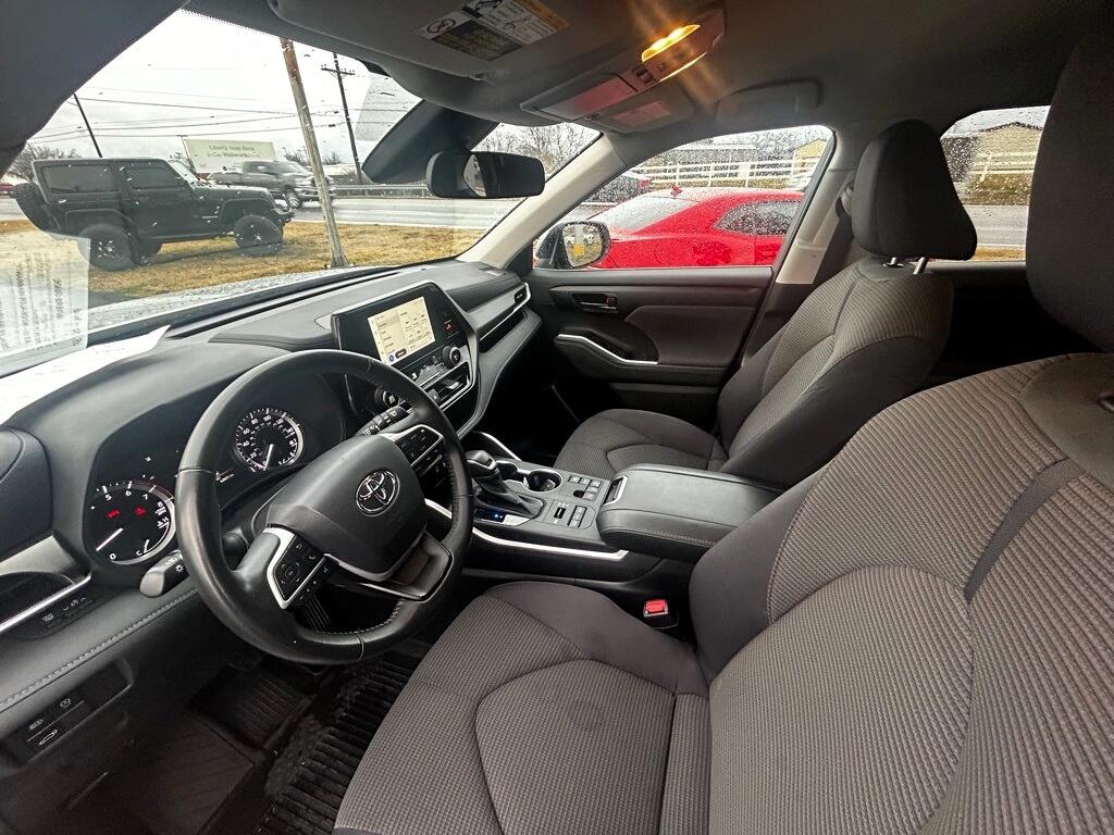 Toyota Highlander Limited AWD 2024