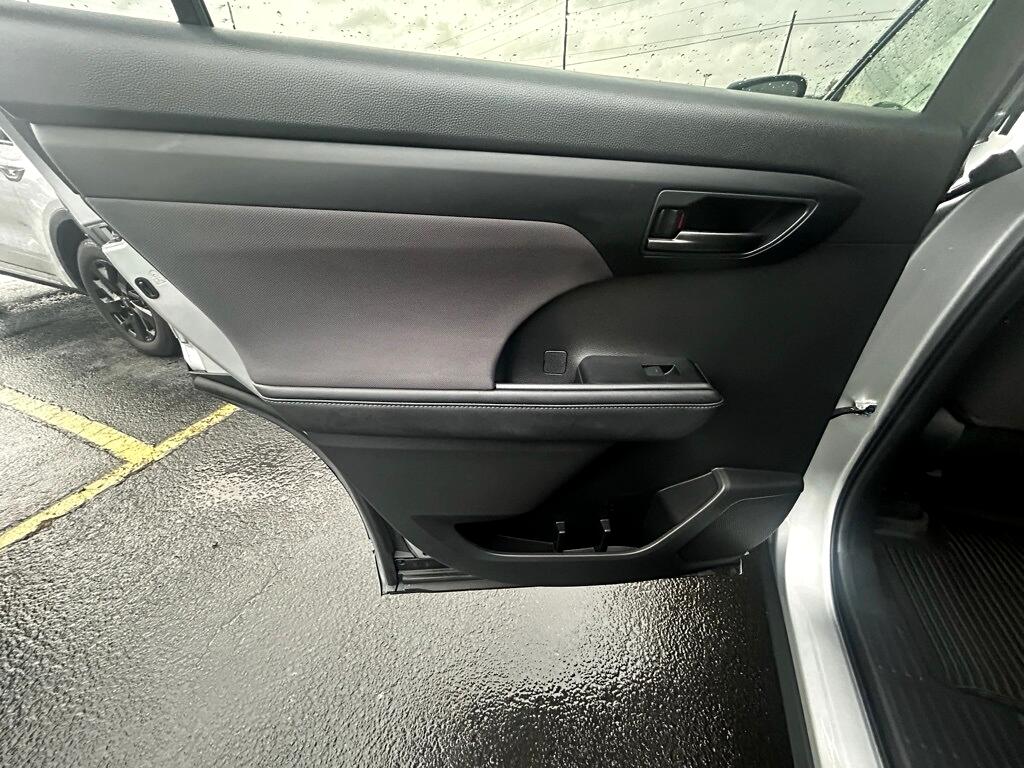 Toyota Highlander Limited AWD 2024