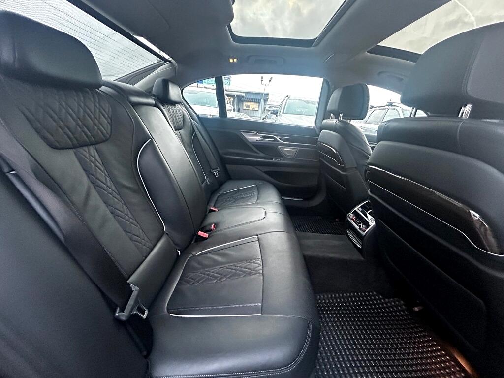 BMW 7-Series 740i xDrive 2022