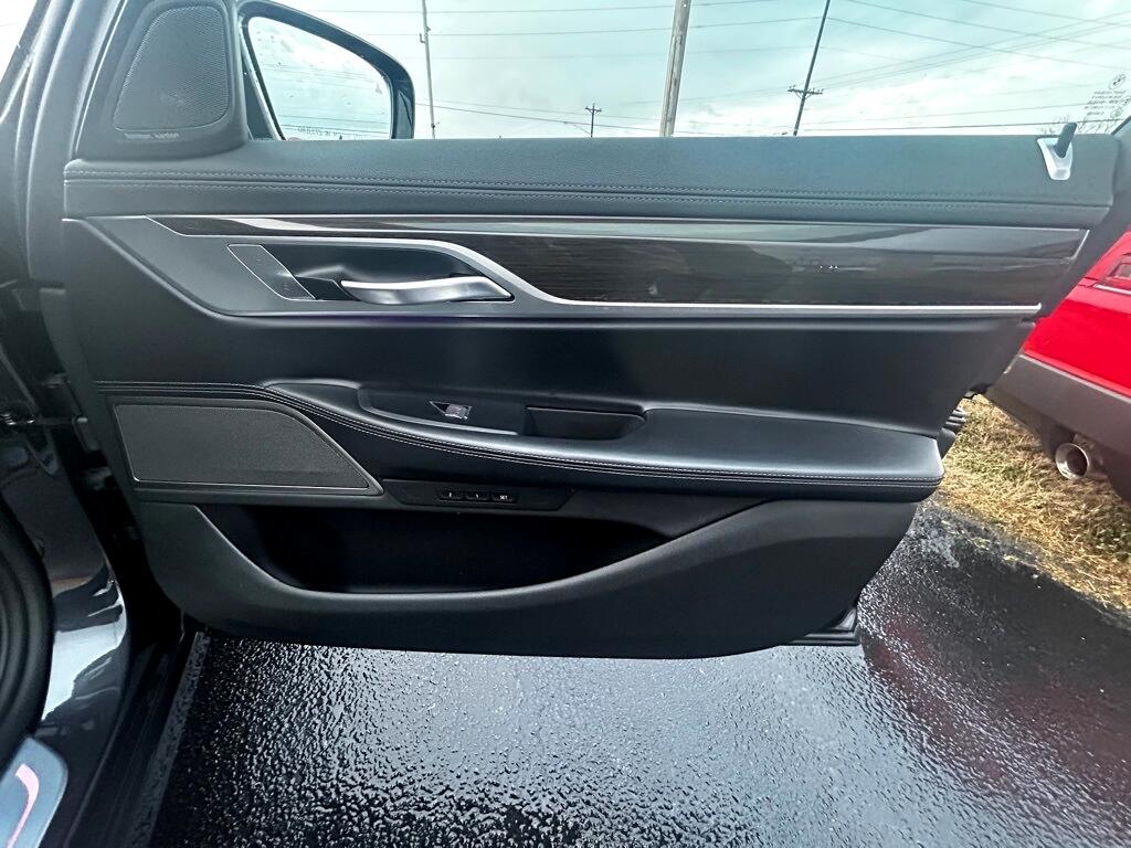 BMW 7-Series 740i xDrive 2022