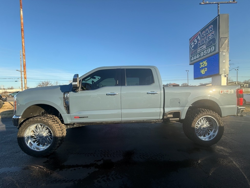 Ford F-250 SD XL Crew Cab 4WD 2023