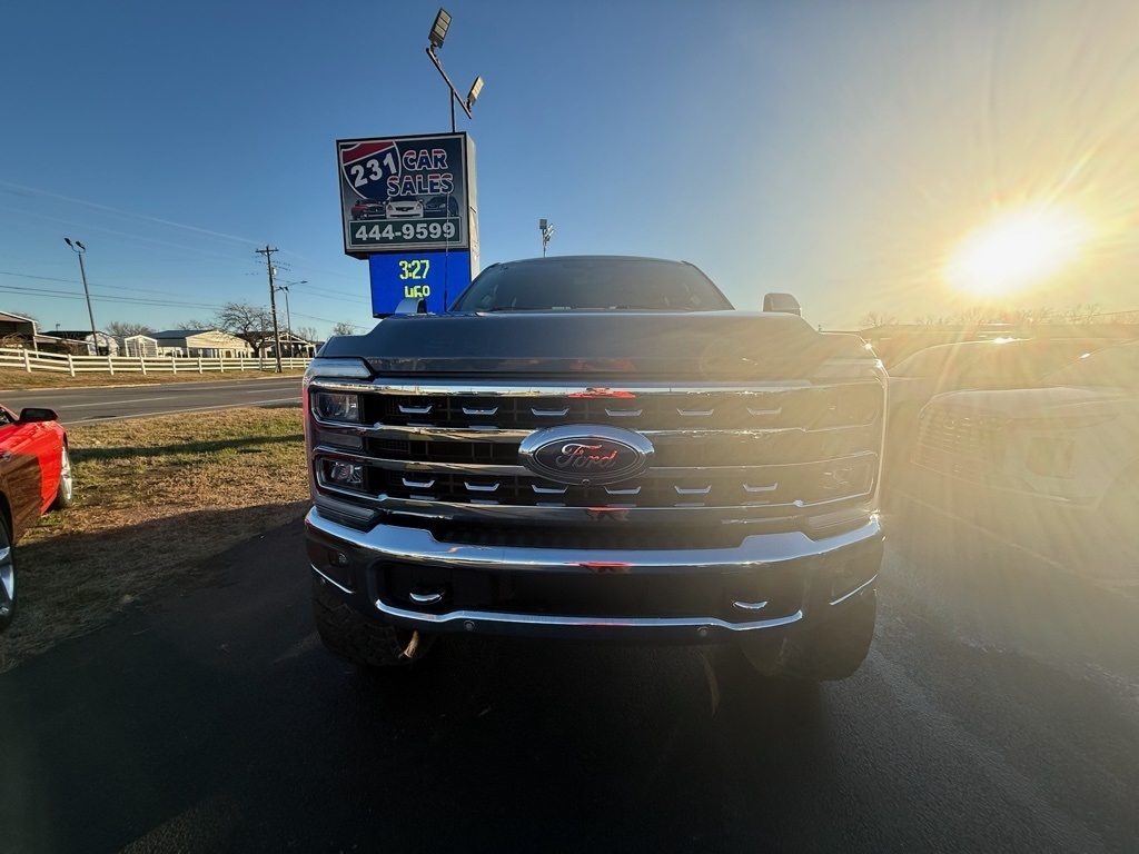 Ford F-250 SD XL Crew Cab 4WD 2023