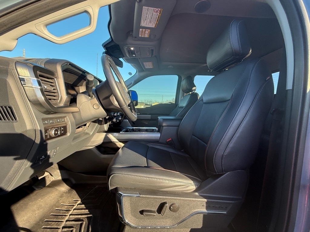 Ford F-250 SD XL Crew Cab 4WD 2023