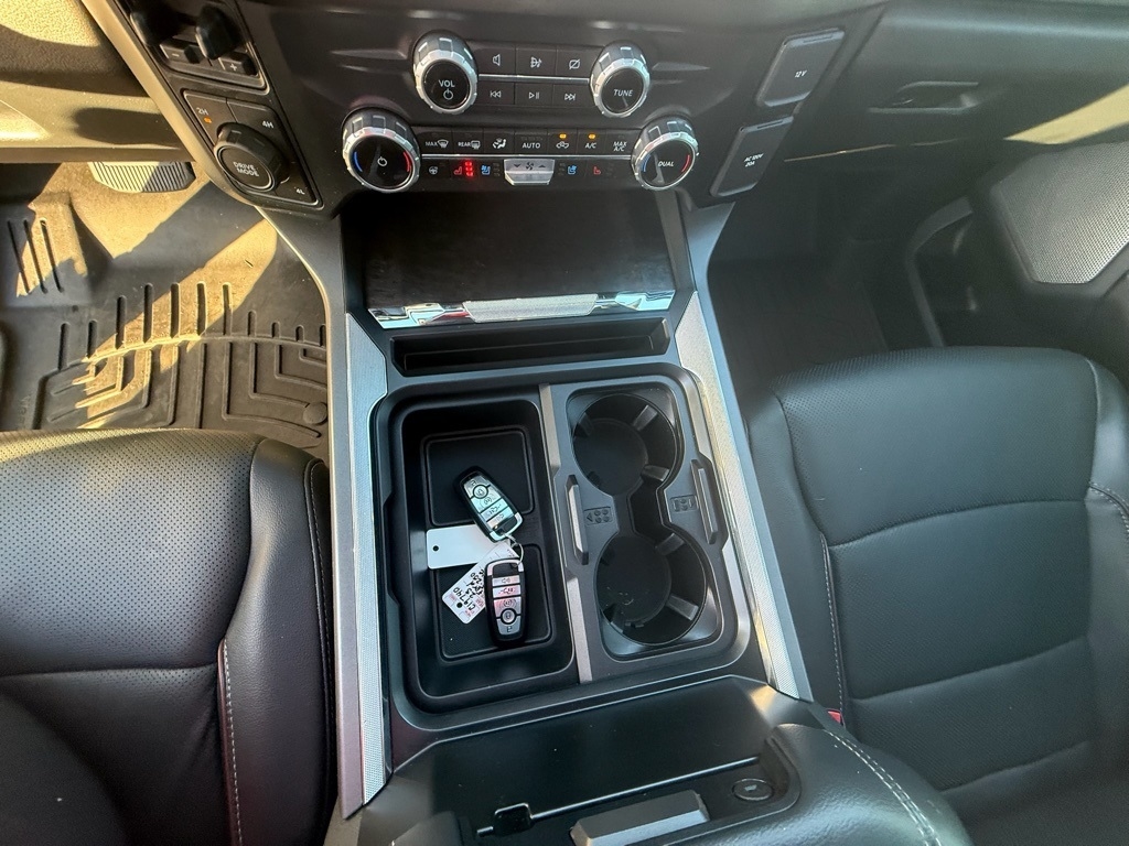 Ford F-250 SD XL Crew Cab 4WD 2023