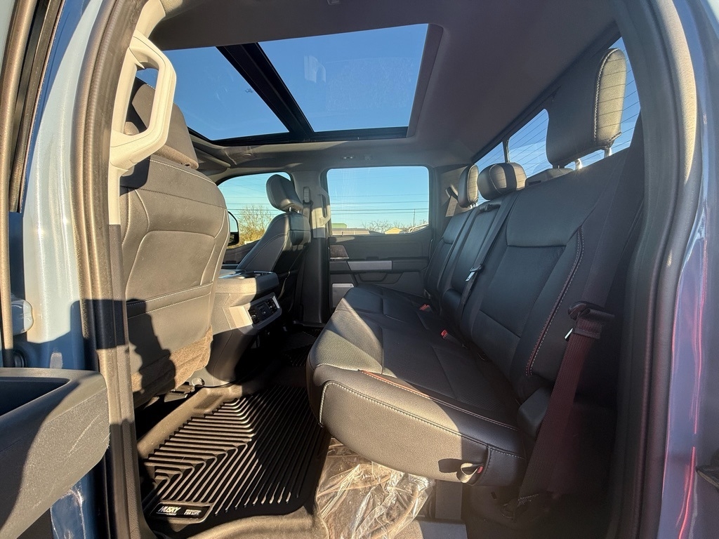 Ford F-250 SD XL Crew Cab 4WD 2023