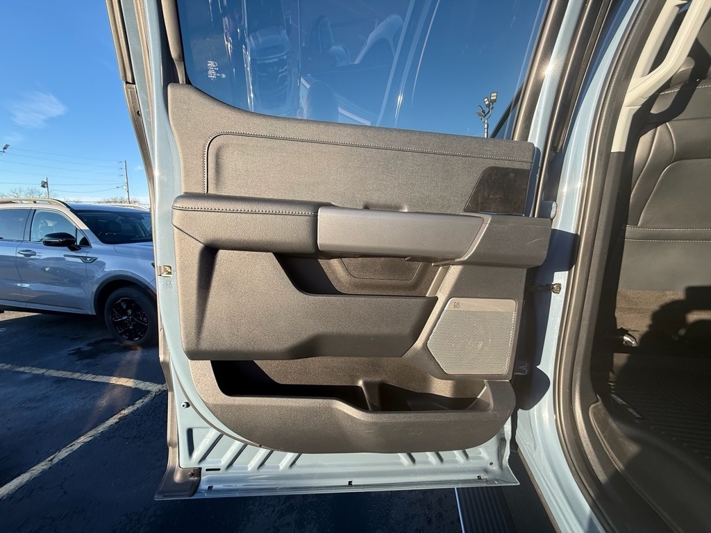 Ford F-250 SD XL Crew Cab 4WD 2023