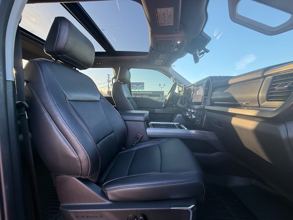 Ford F-250 SD XL Crew Cab 4WD 2023