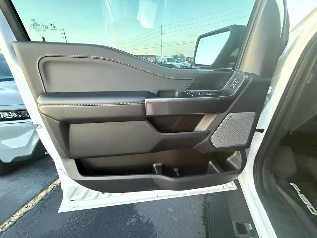 Ford F-150 XLT SuperCrew 5.5-ft. Bed 4WD 2023