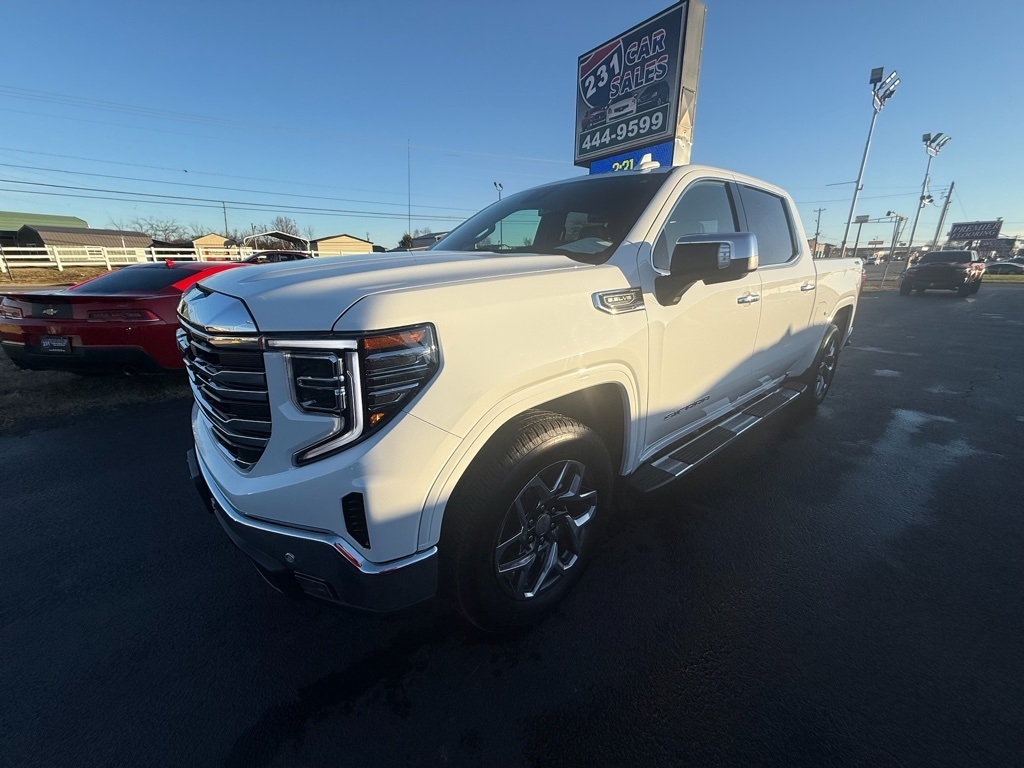 GMC Sierra 1500 SLT Crew Cab 4WD 2025