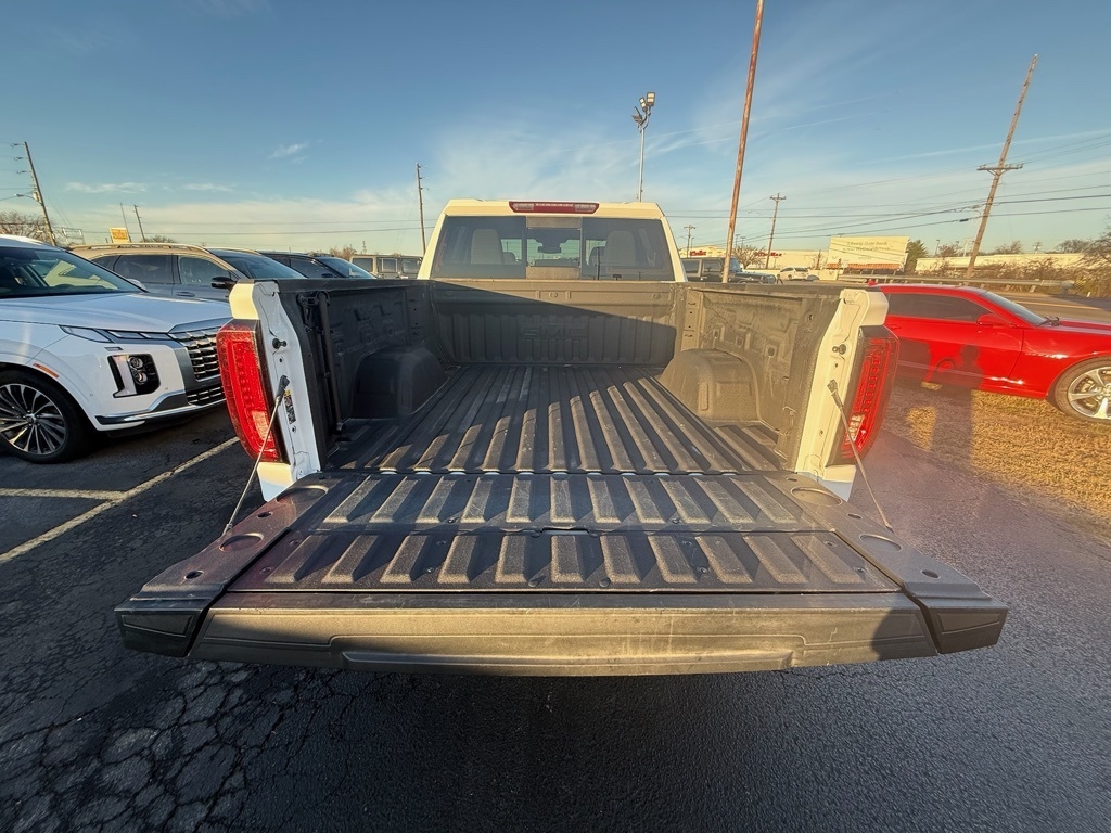 GMC Sierra 1500 SLT Crew Cab 4WD 2025