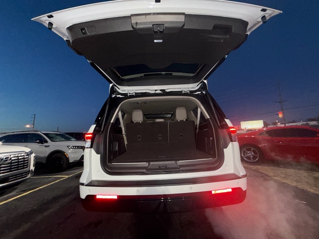 Lincoln Navigator L Reserve 2024