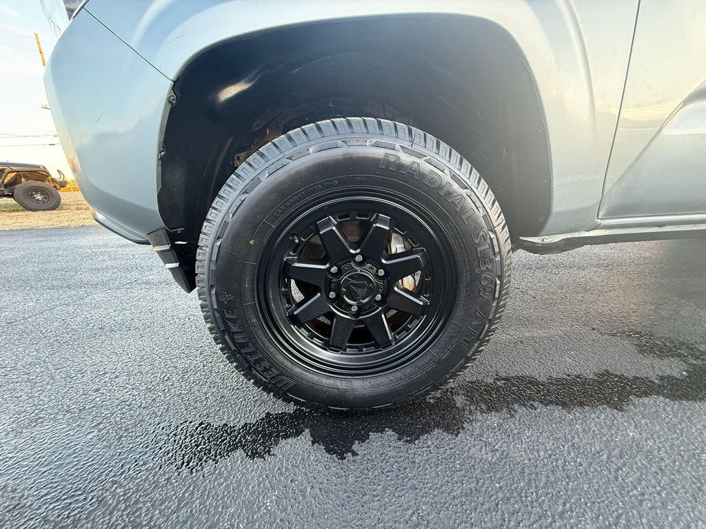 Toyota Tacoma SR5 Double Cab Long Bed V6 6AT 4WD 2023