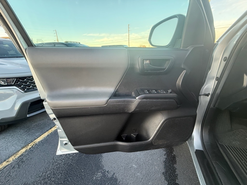 Toyota Tacoma SR5 Double Cab Long Bed V6 6AT 4WD 2023