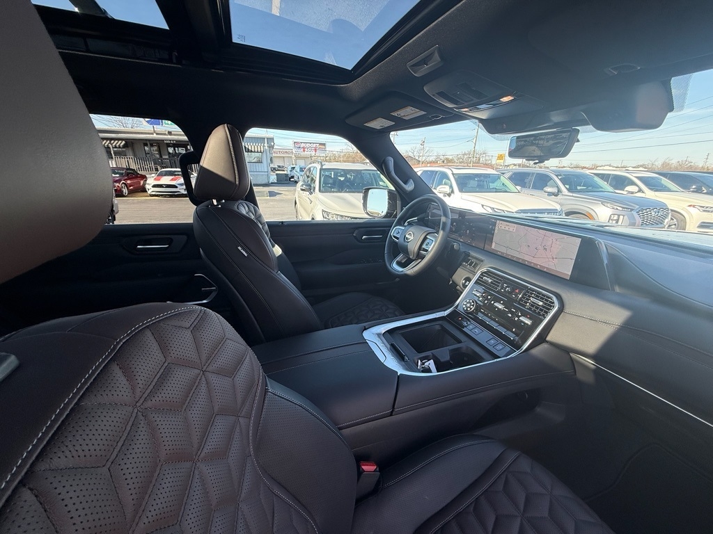 Nissan Armada Platinum Reserve 4WD 2025