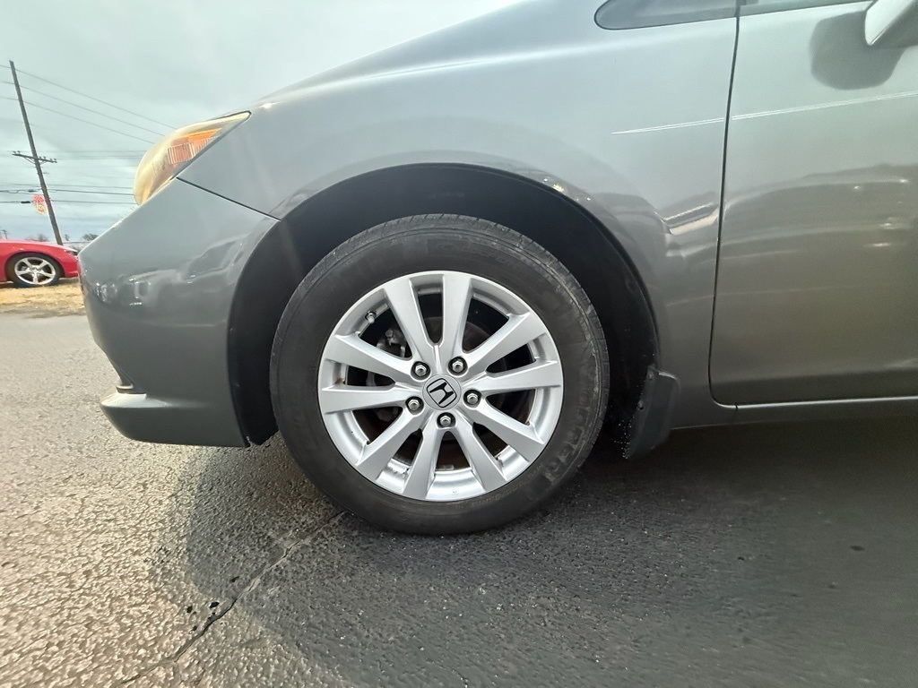 Honda Civic EX Coupe 5-Speed AT 2012