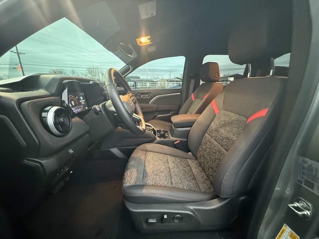 Chevrolet Colorado Z71 Crew Cab 4WD 2025