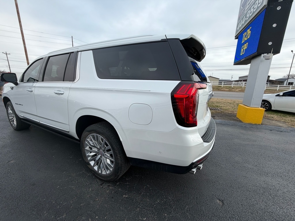 GMC Yukon XL Denali 4WD 2024