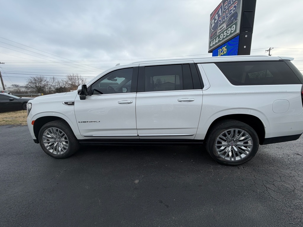 GMC Yukon XL Denali 4WD 2024