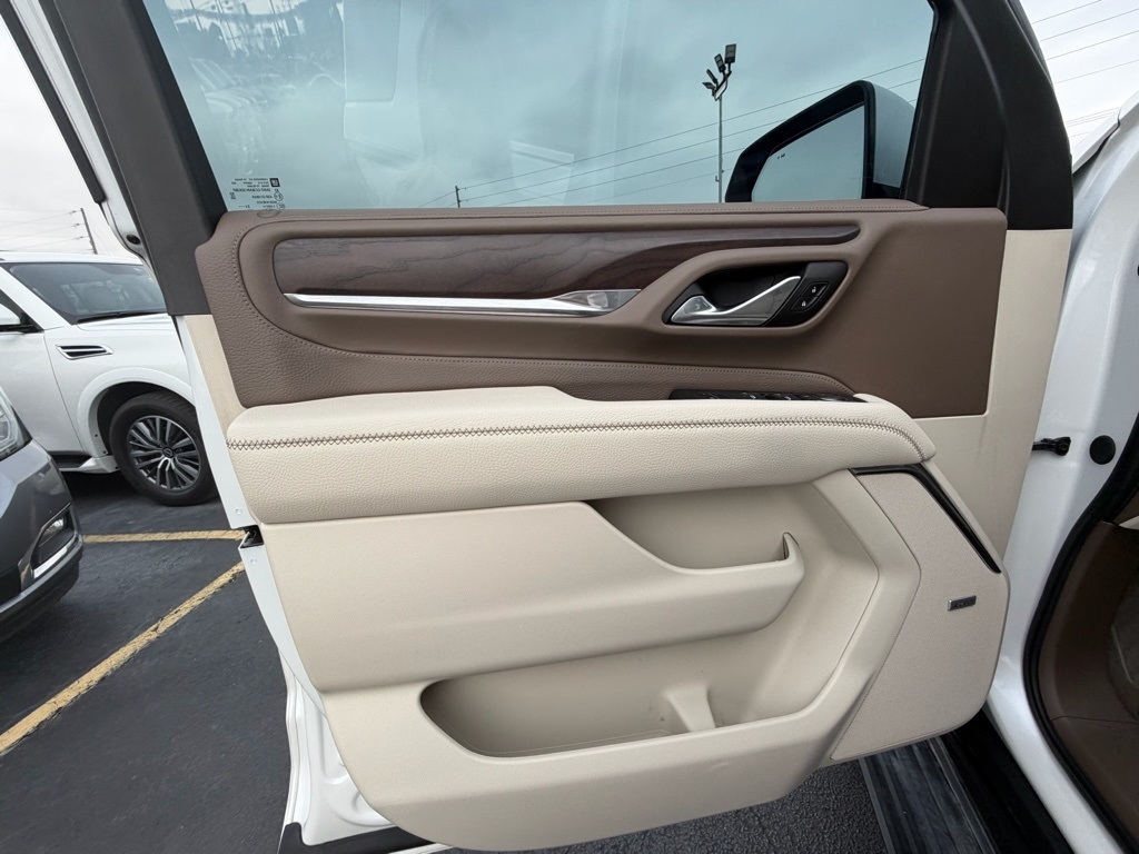 GMC Yukon XL Denali 4WD 2024