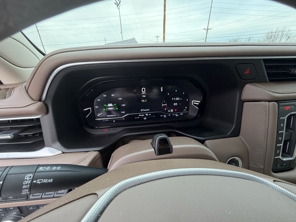 GMC Yukon XL Denali 4WD 2024