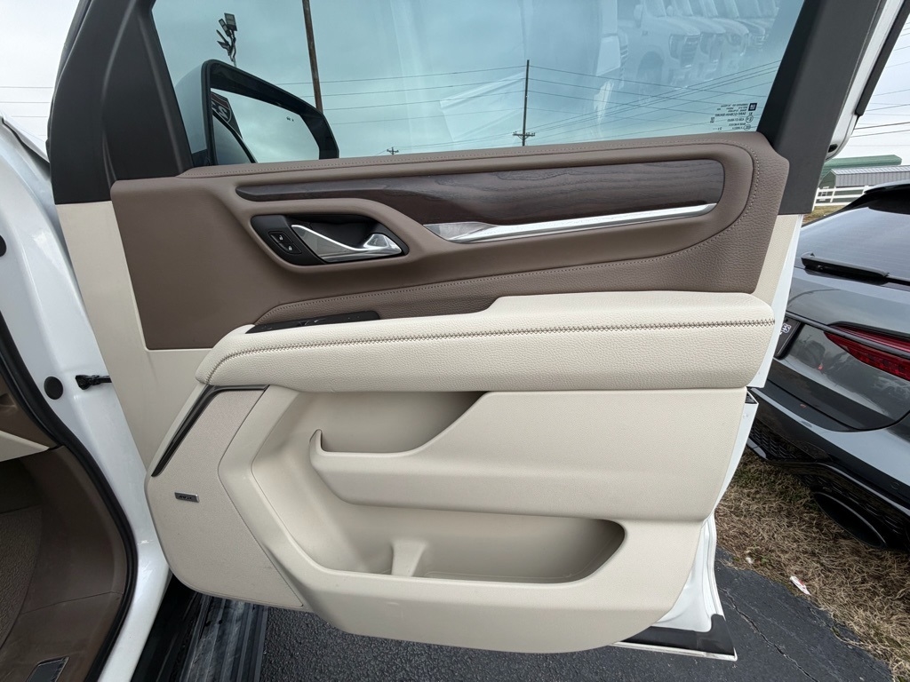 GMC Yukon XL Denali 4WD 2024