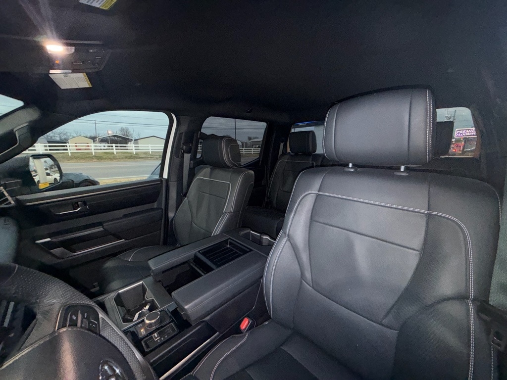 Toyota Tundra SR5 CrewMax 4WD 2026