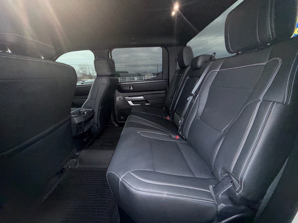 Toyota Tundra SR5 CrewMax 4WD 2026