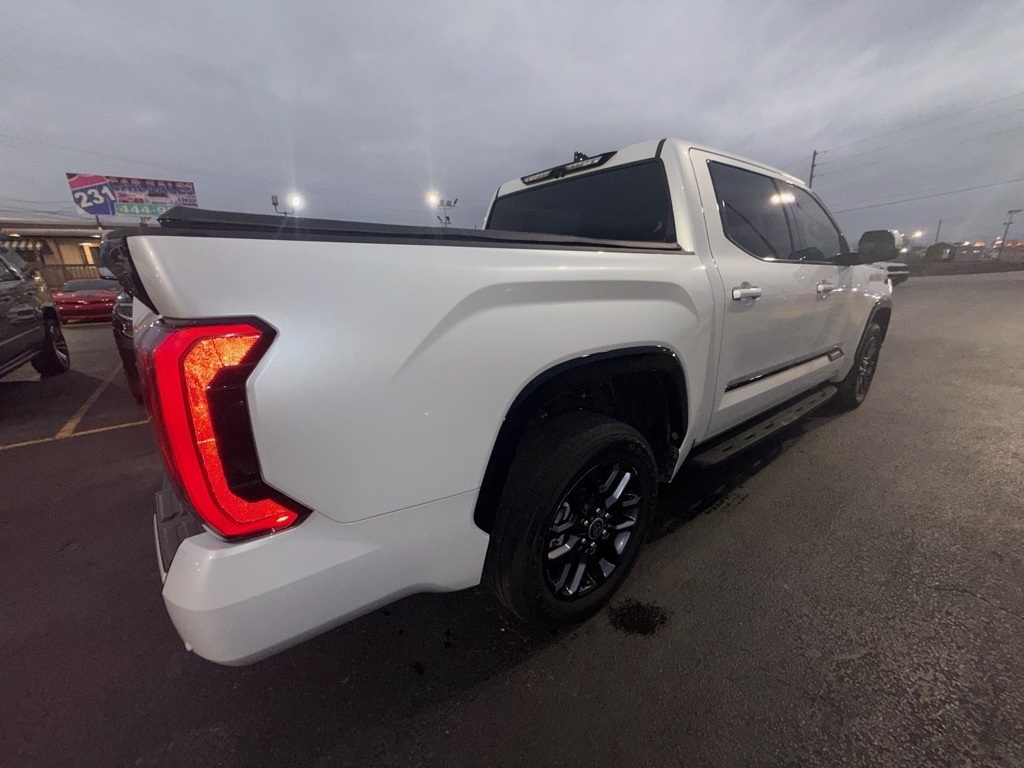 Toyota Tundra Platinum CrewMax 4WD Hybrid 2023