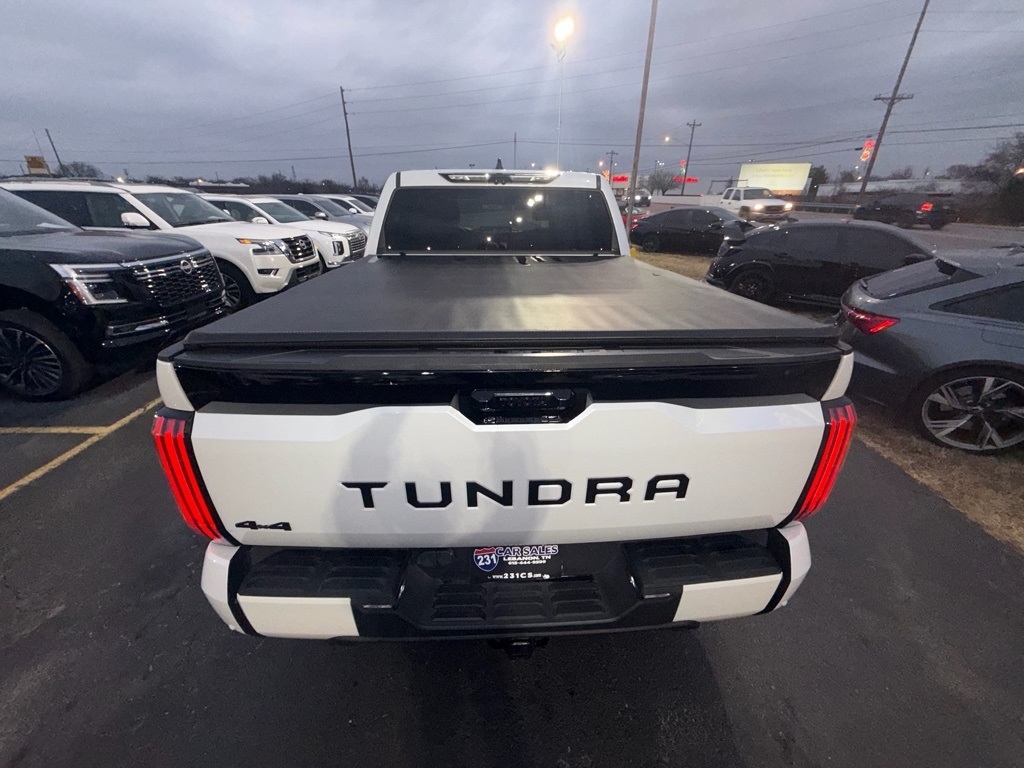 Toyota Tundra Platinum CrewMax 4WD Hybrid 2023