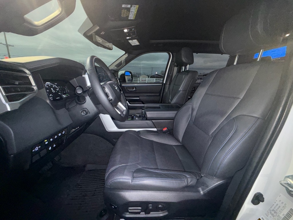 Toyota Tundra Platinum CrewMax 4WD Hybrid 2023