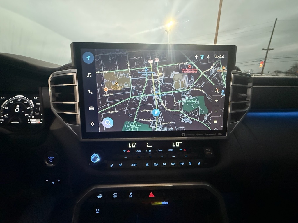 Toyota Tundra Platinum CrewMax 4WD Hybrid 2023