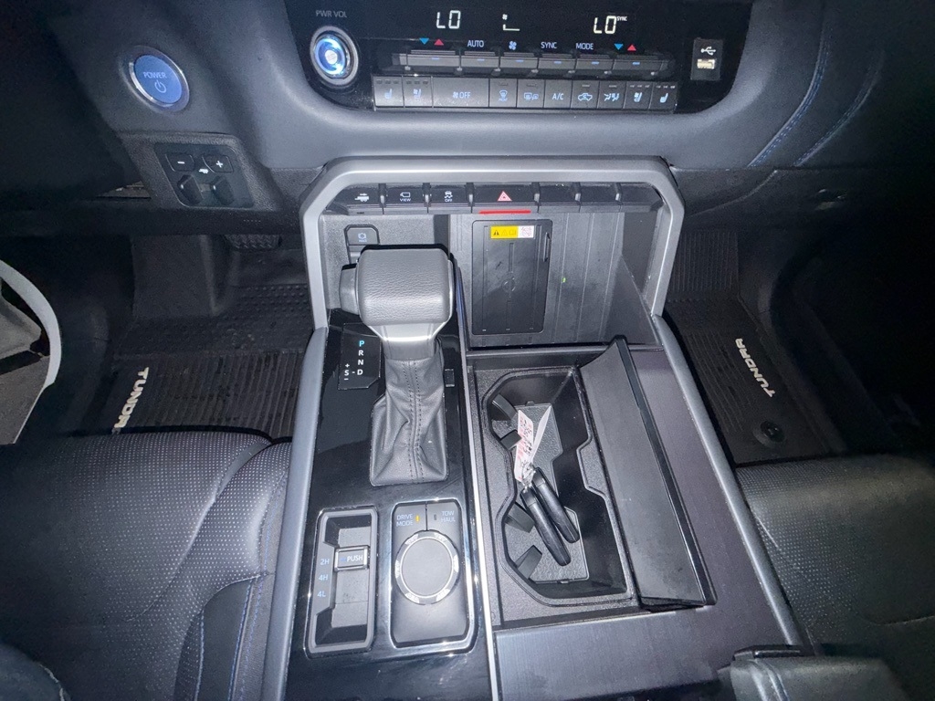 Toyota Tundra Platinum CrewMax 4WD Hybrid 2023